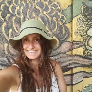 Meet your Posher, Rachel